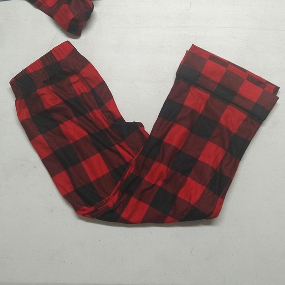 New! Kids' 2pc Button Up Pajama Set Buffalo Check - Cat & Jack™ Red M - Picture 11 of 16